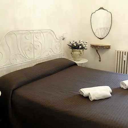 La Rosa del Vaticano Luxury Apartment-2